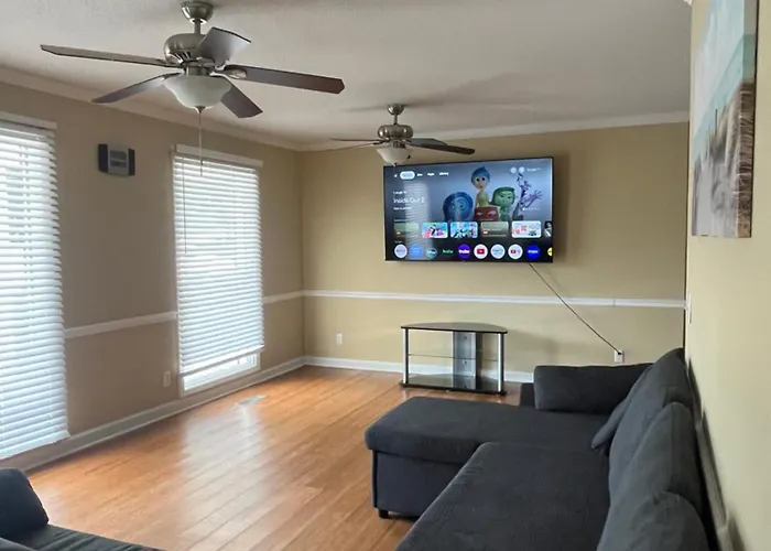 4-Bedroom Duplex With Ac And Wifi In Dalton Ga