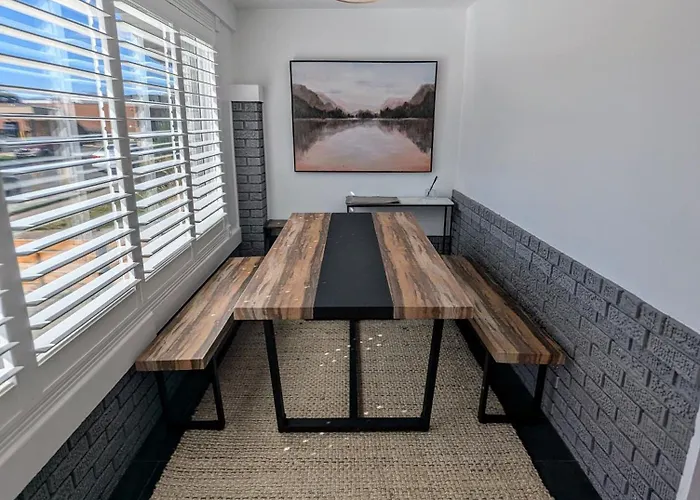 Modern Rustic Stay With Hot Tub Near Downtown