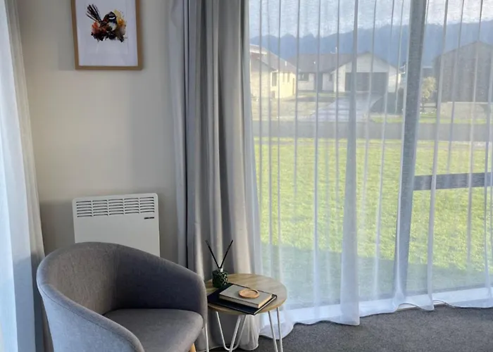 Takitimu Views