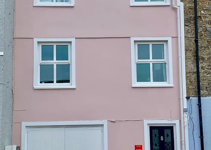 Charming Pembrokeshire Townhouse