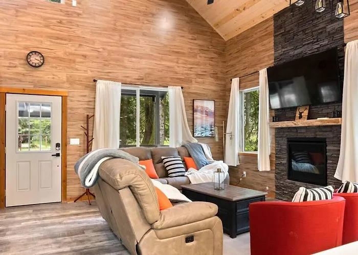 Luxe Chalet At Rainier Entrance With Hot Tub-Ac-Wifi
