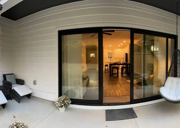 Charming Gainesville Townhome 3