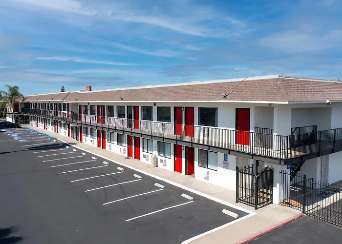 Econo Lodge Stockton Near I-5 Fairgrounds