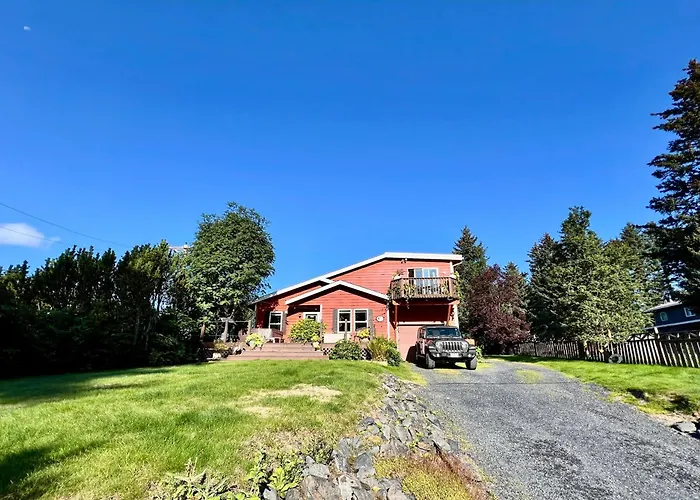 The Spruce Cape Collective - 5 Bed - House With Fireplace