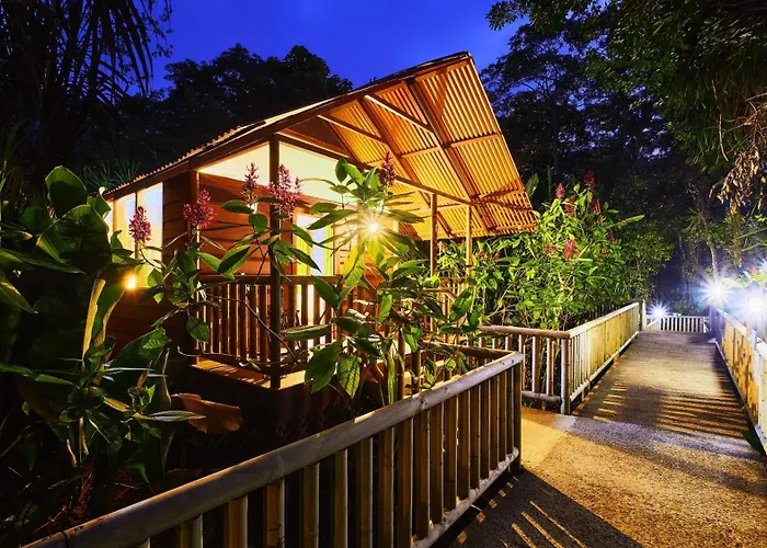 Aninga Lodge