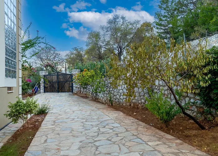 Almond Tatil Evi