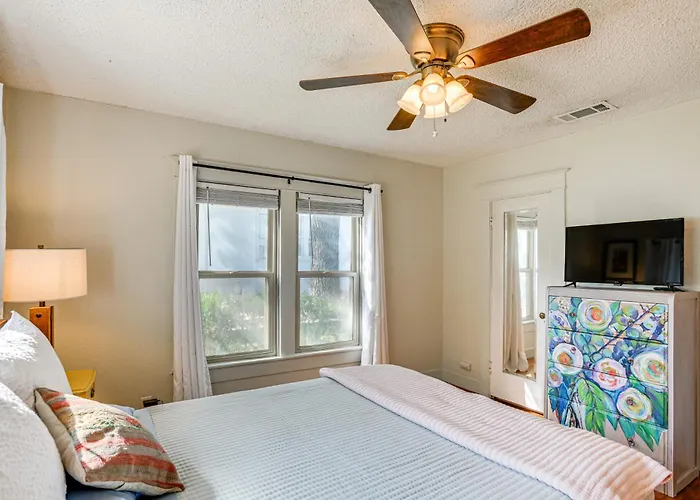 Fire Pit & Small-Town Charm: San Angelo Getaway!