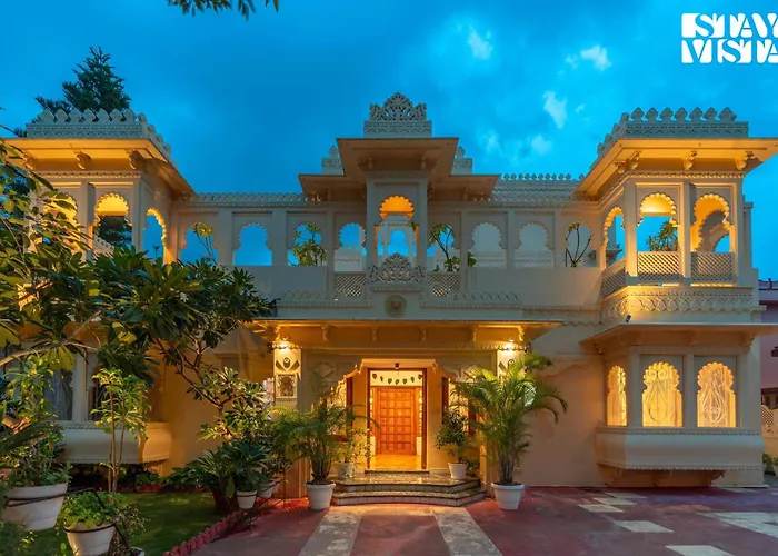 Udaikot By Stayvista: Heritage Hill-View Villa with Terrace & Games