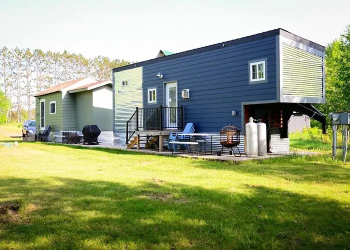 Bluetinyhome With Hottub