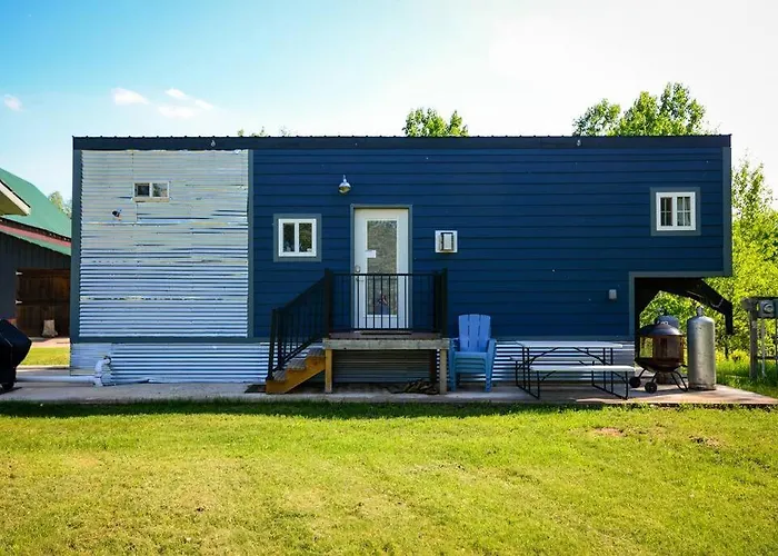 Bluetinyhome With Hottub