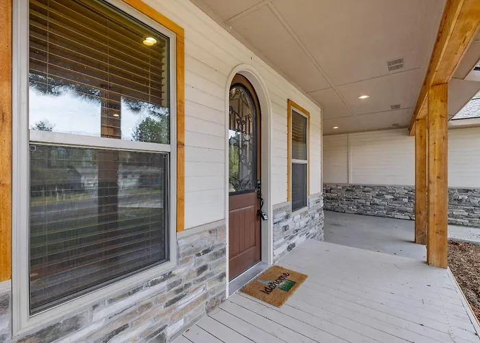 Bogie Bungalow - Walk To Lake, Bar & Restaurant - Near Golf Course - Ac - Fireplace - Pet Ok