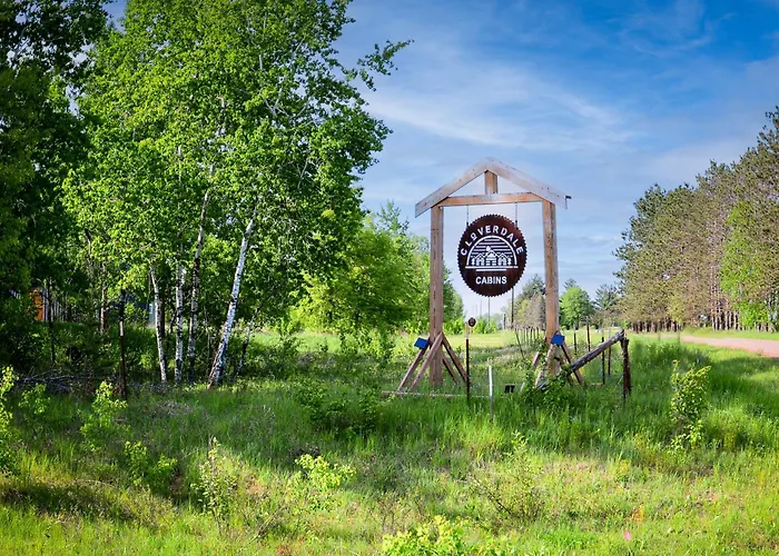 Cozy Cabin With Hottub At Cloverdale Cabins