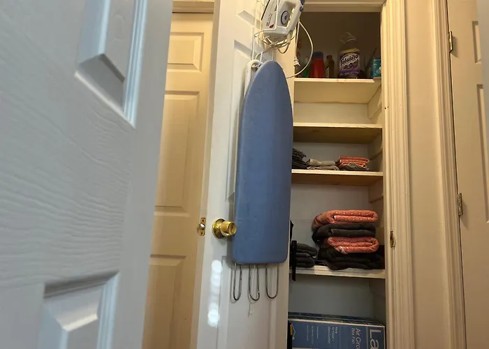 Spacious 3 Bedroom Ewing Home -Quiet