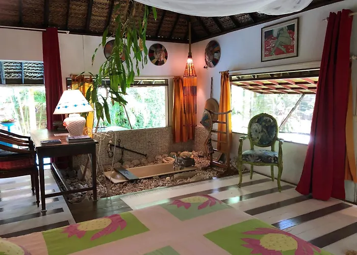 Polynesian Bungalow Seashel Private Bath, Clim Et Piscine Partagee