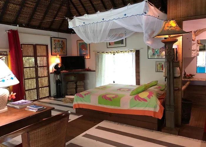 Polynesian Bungalow Seashel Private Bath, Clim Et Piscine Partagee