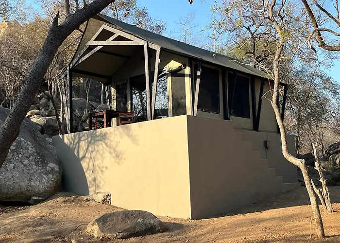 Timbila Game Lodge - Welcome To Land Of Leopards And Buffalo