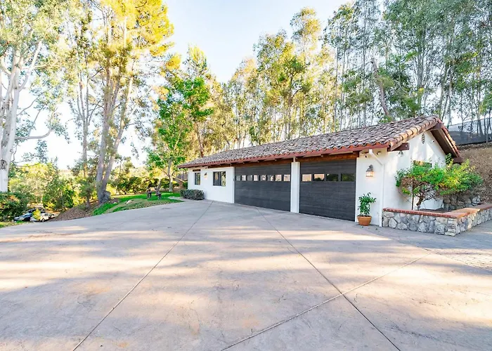 Casa Via Zara - Sweeping Mountain Views With Pool
