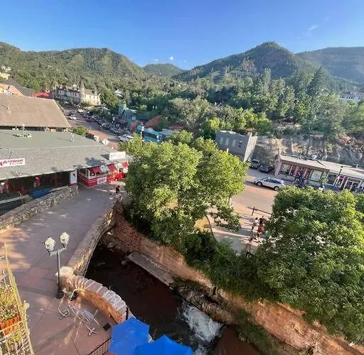 Manitou Incline Retreat