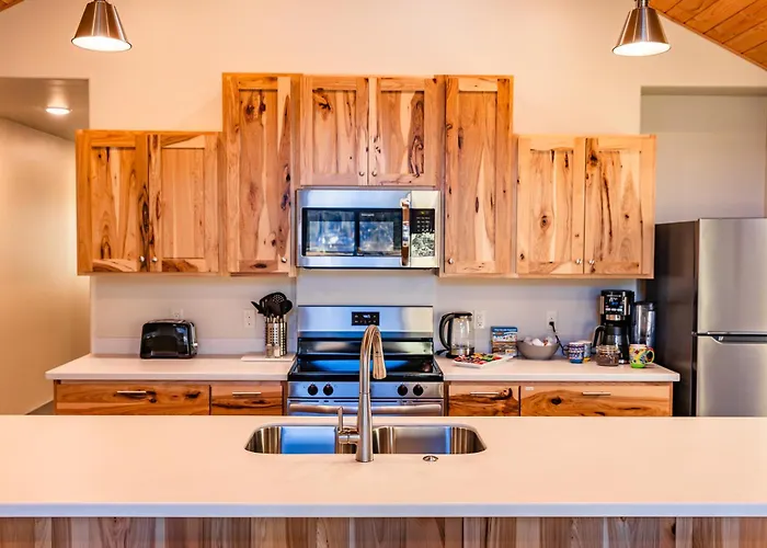 Lakeshore Lodging Suites