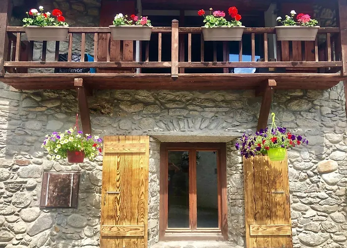 Marmotte Mountain Manor