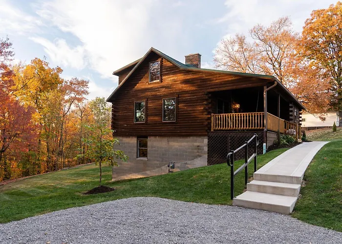 Maple Leaf Cabin