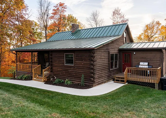 Maple Leaf Cabin