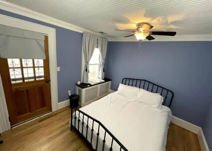 Charming Capitol Hill 2Br Apartment In Walkable Dc