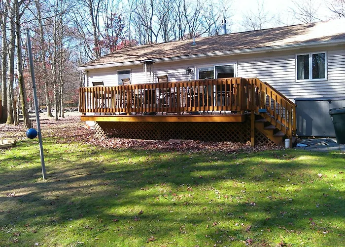 Serenity And Fun All In One In This Cozy Pocono Cabin