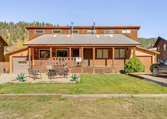 < 1 Mi To Skiing: Family-Friendly Red River Haven
