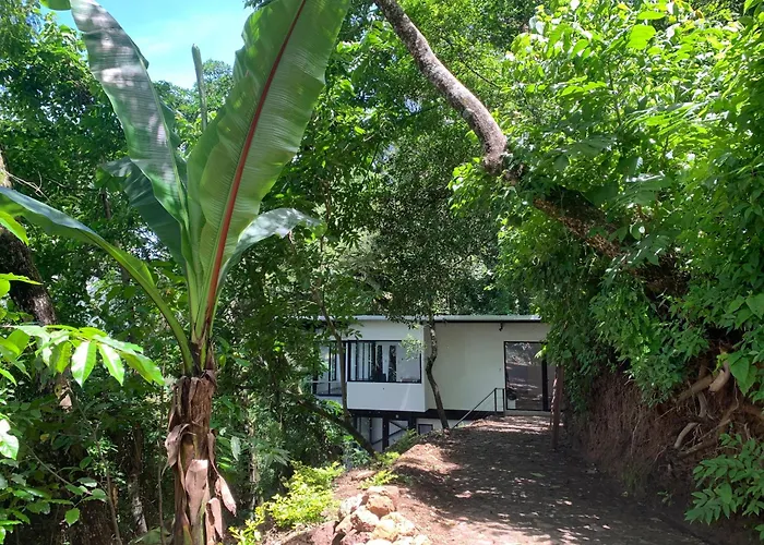 Finca El Tambor Nature Reserve, Lodging And Tours
