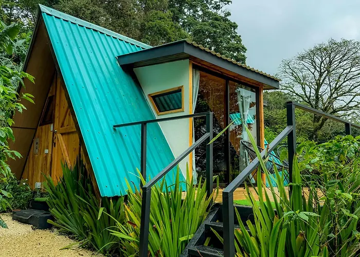 Tityra Lodge