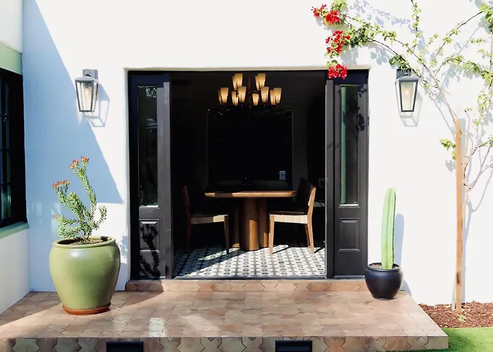 Villa Encanto- Luxe Spanish Villa With 6 King Bedrooms, Courtyard And New Game Room
