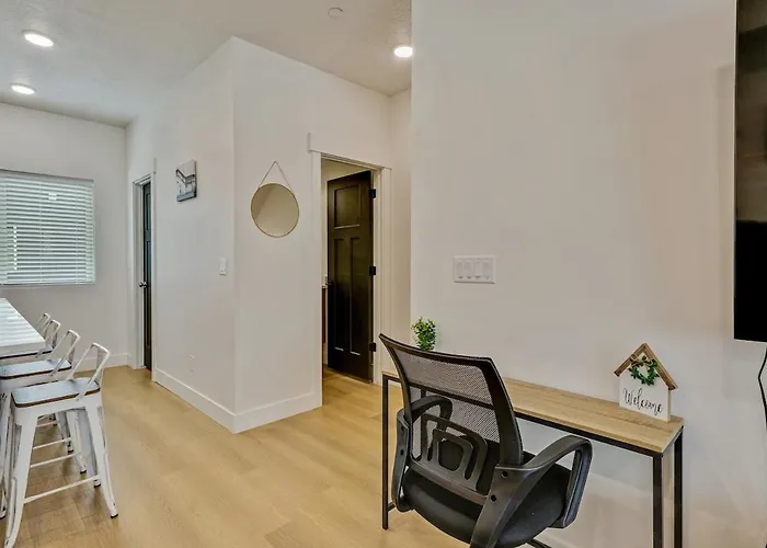 Spacious Townhouse - Mins To Downtown Slc - Garage