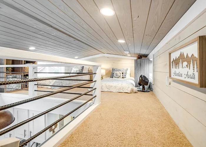 Tiny Home In Flat Rock: Easy Access To I-26!