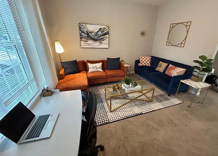 Luxe Central Suburban Retreat