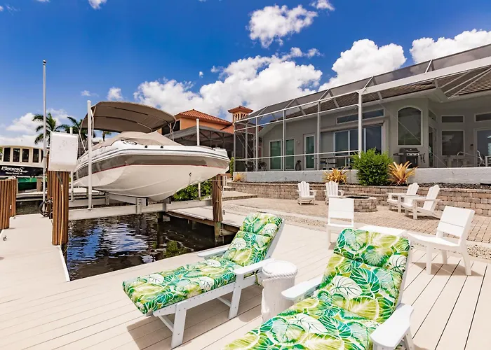 Casa Vista - Luxury Waterfront Villa With Heated Pool, Kayaks, Fishing, Bikes