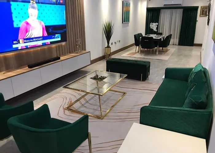 The Luxury Spacious 4 Bedroom Villa