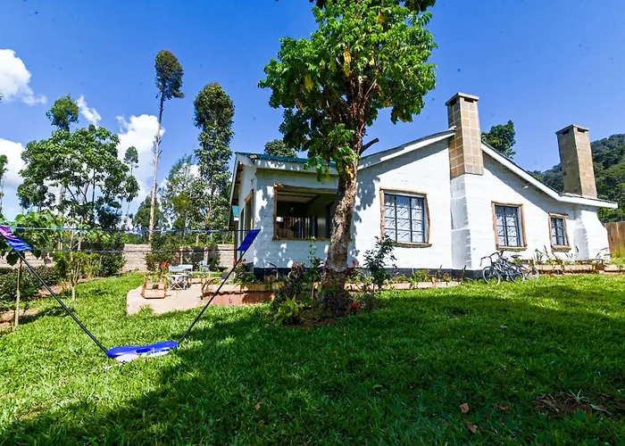 Kitanda Msituni