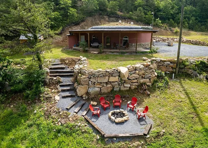 Secluded Lux Bunker Hot Tub, Views & Trails