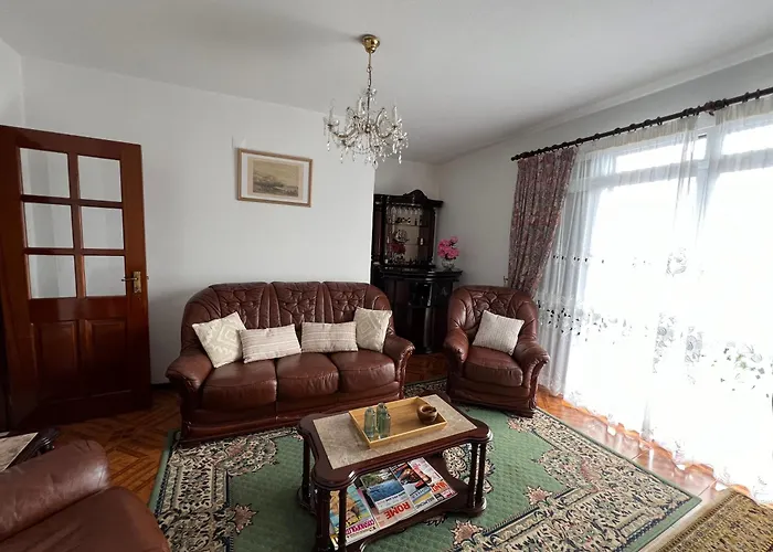 Casa Nova - Maison Avec Garage, Terrasse & Balcon