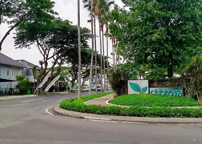 Cheery Home Surabaya 10 Mins Toll Near Pakuwon Mall