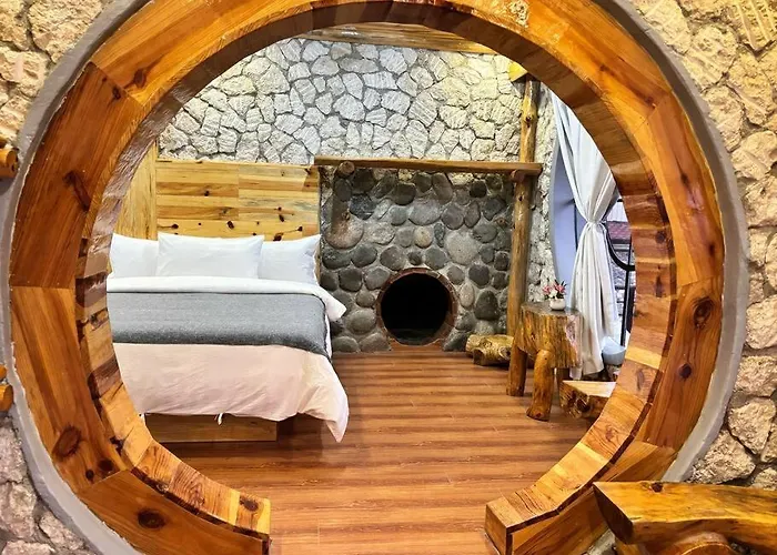 Bugnay Cabin Of The Shire