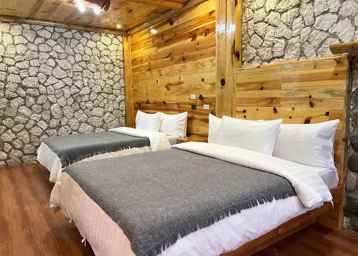 Bugnay Cabin Of The Shire