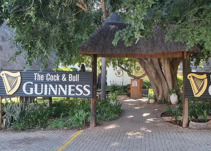 Cock & Bull Restaurant - Pub - Accommodation