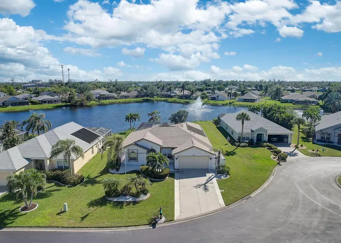 Sunny Fort Myers Home W/ Heated Pool!