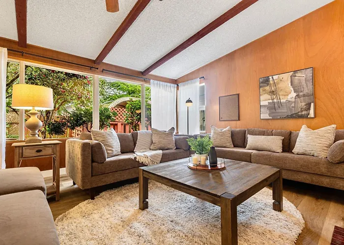 Spacious Mid Century Modern Sunroom Rambler