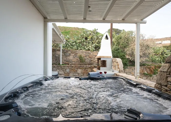 Villa Mon Rêve with Private Jacuzzi 5-minute walk - Ornos beach