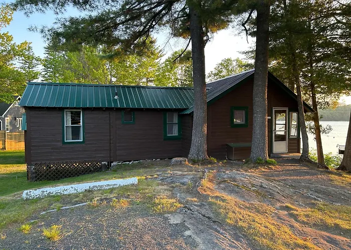 Paddler'S Rest Lakeside Cabins And Motel