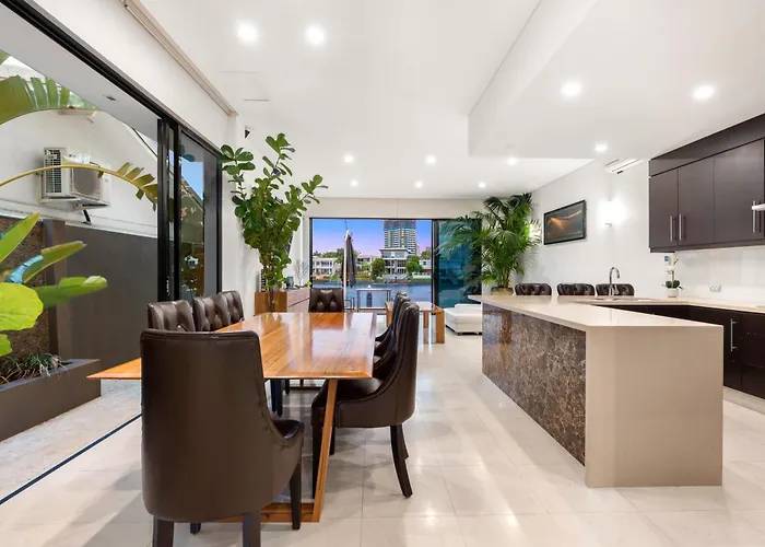 3 M Luxury Waterfront Villa In Paradise Pets Welcome