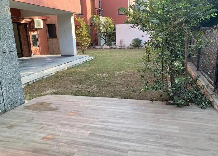Villa-Safal Amrakunj